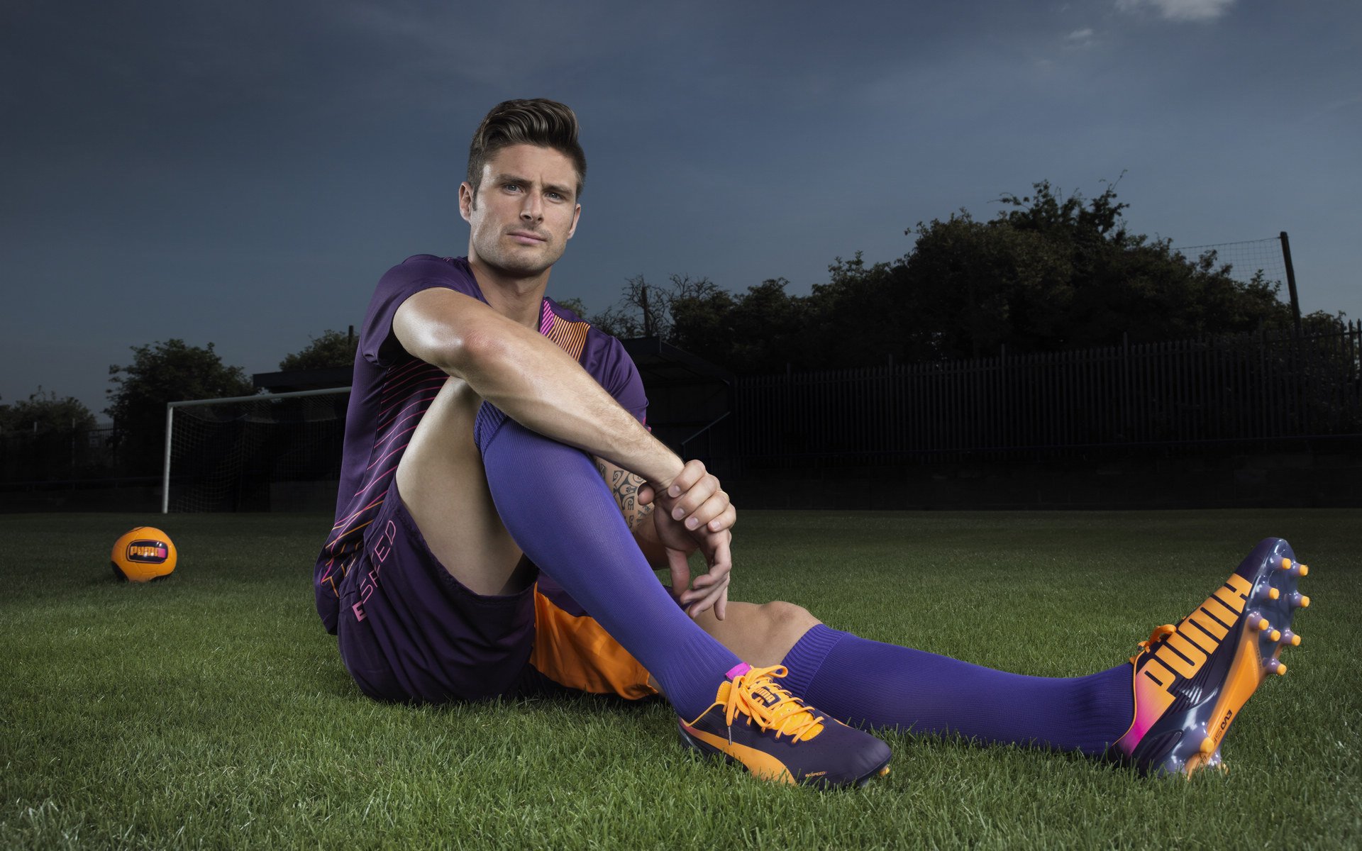 国足主帅亲自指导青训核心课程，国足主帅亲自指导青训核心课程视频